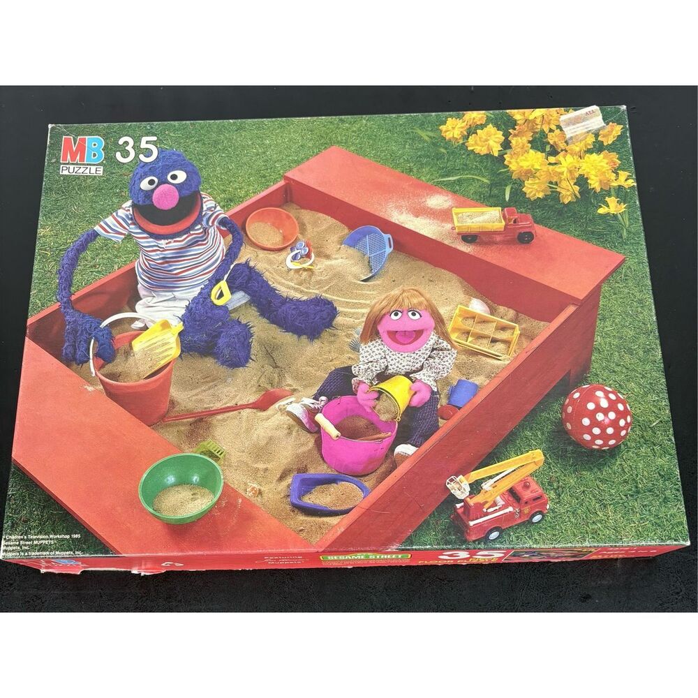 Milton Bradley Sesame Street 35 Piece Floor Puzzle 1985 Grover Sandbox Complete